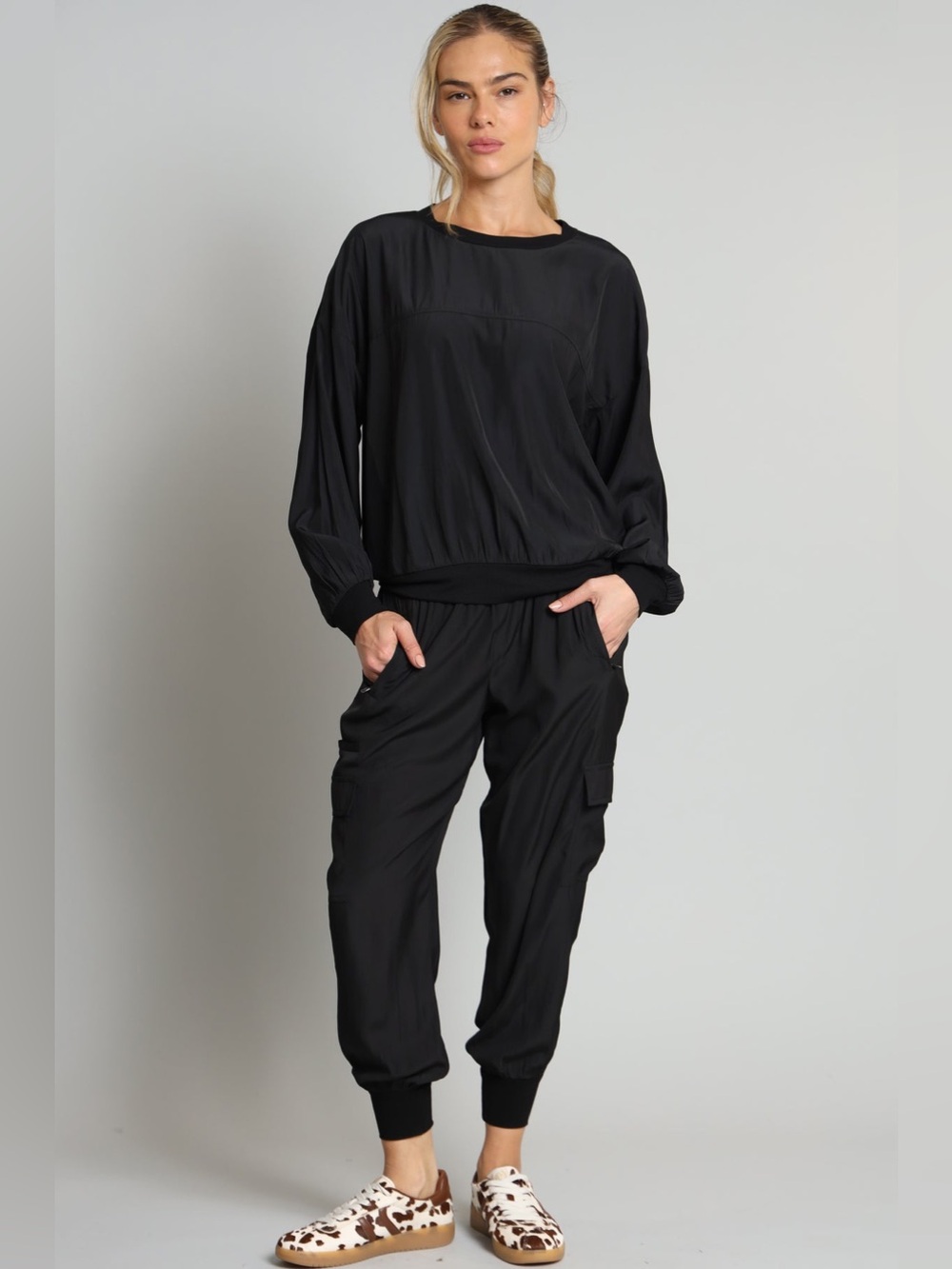 Lola + Sophie D-Satin Cargo Jogger Pant, size M